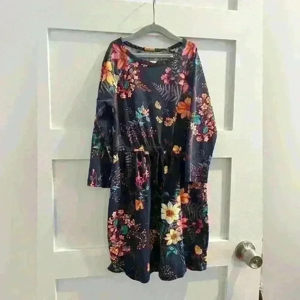 Gap Kids size M dress